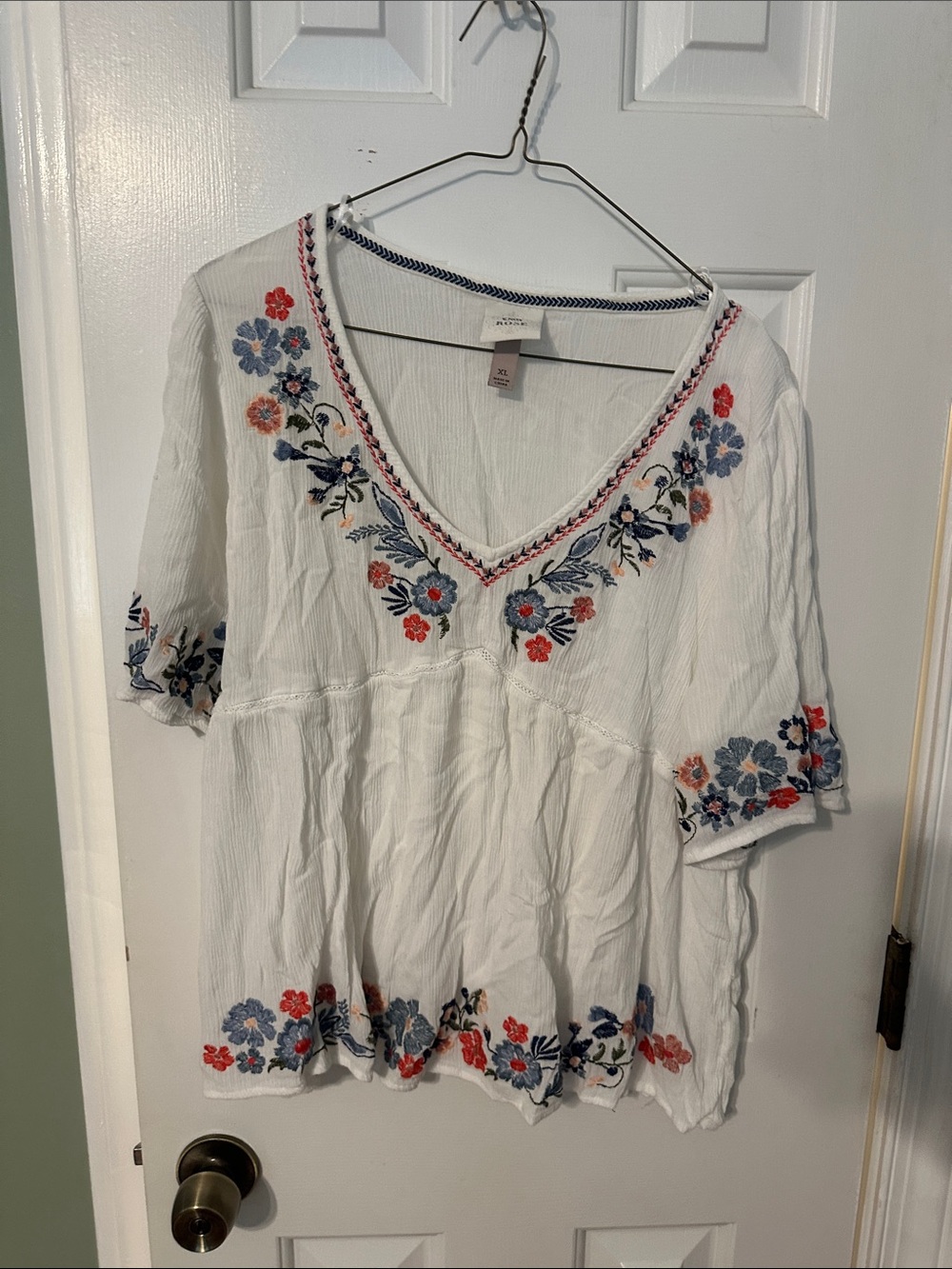 Knox Rose White V-Neck Tunic with Blue and Red Floral Embroidery